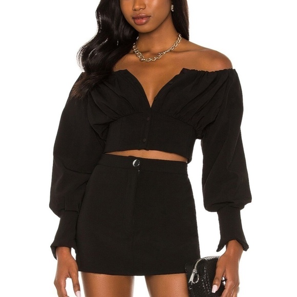 ❤️‍🔥3 FOR $50❤️‍🔥 H:ours Sybille Off Shoulder Top in Black - Picture 1 of 11